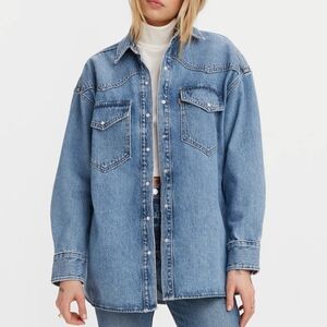 NWT Levi's Dylan Oversized Western Denim Shirt Size Medium